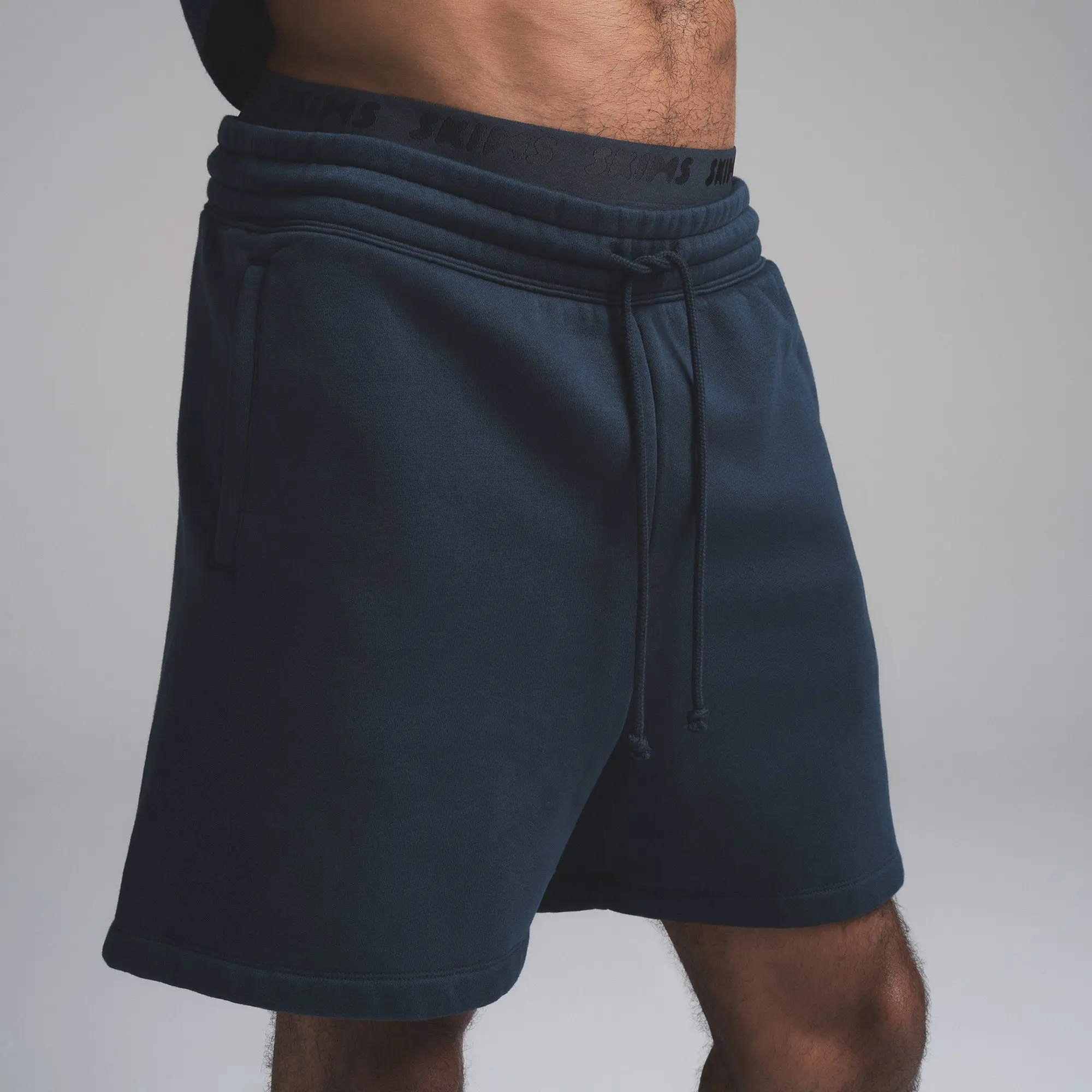 Mens Relaxed Short - Image 2
