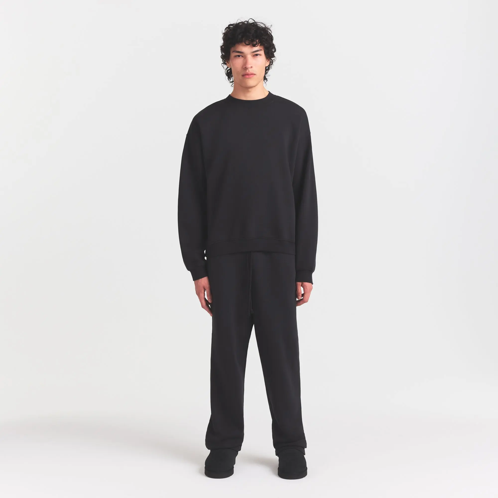 Mens Relaxed Crewneck